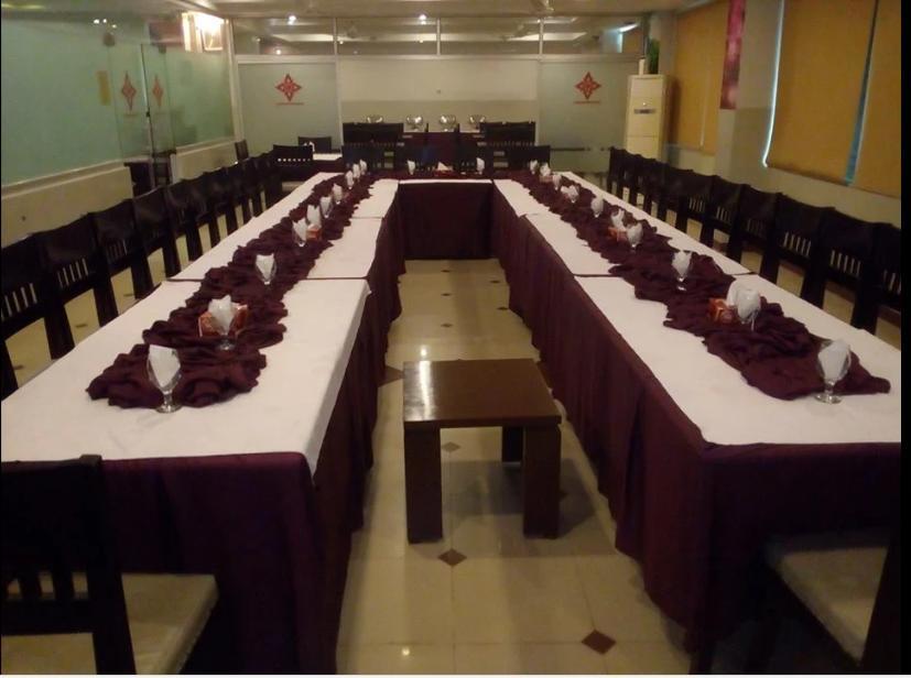 Hotel Multan Continental Extérieur photo