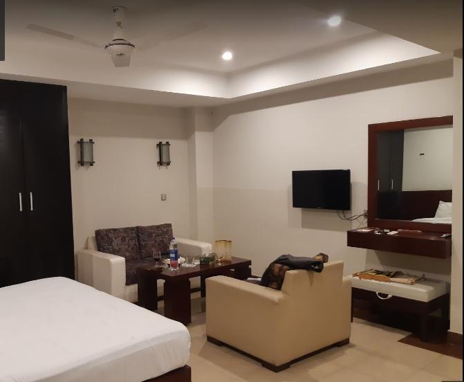 Hotel Multan Continental Extérieur photo